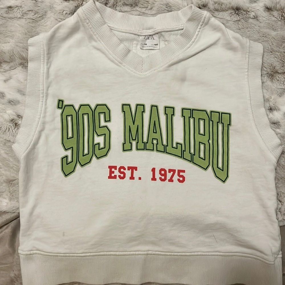 Zara Retro loose fit Tshirt sleeveless Malibu